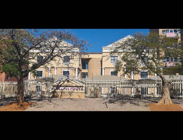 1,205M² OFFICE FOR SALE IN NELSPRUIT EXT 2